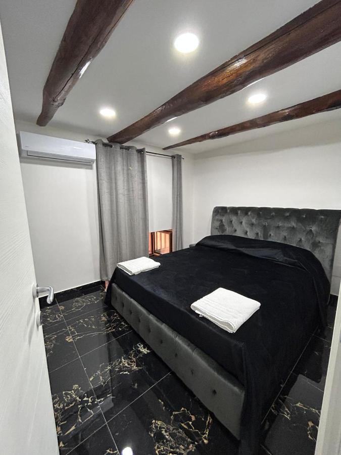 Giovanni Luxury Suites Naples Luaran gambar
