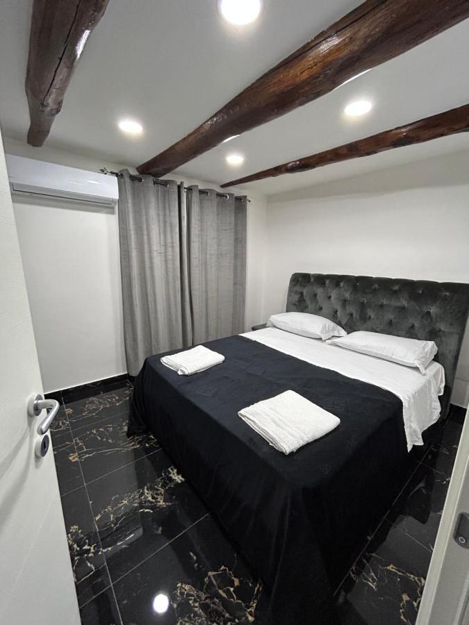 Giovanni Luxury Suites Naples Luaran gambar