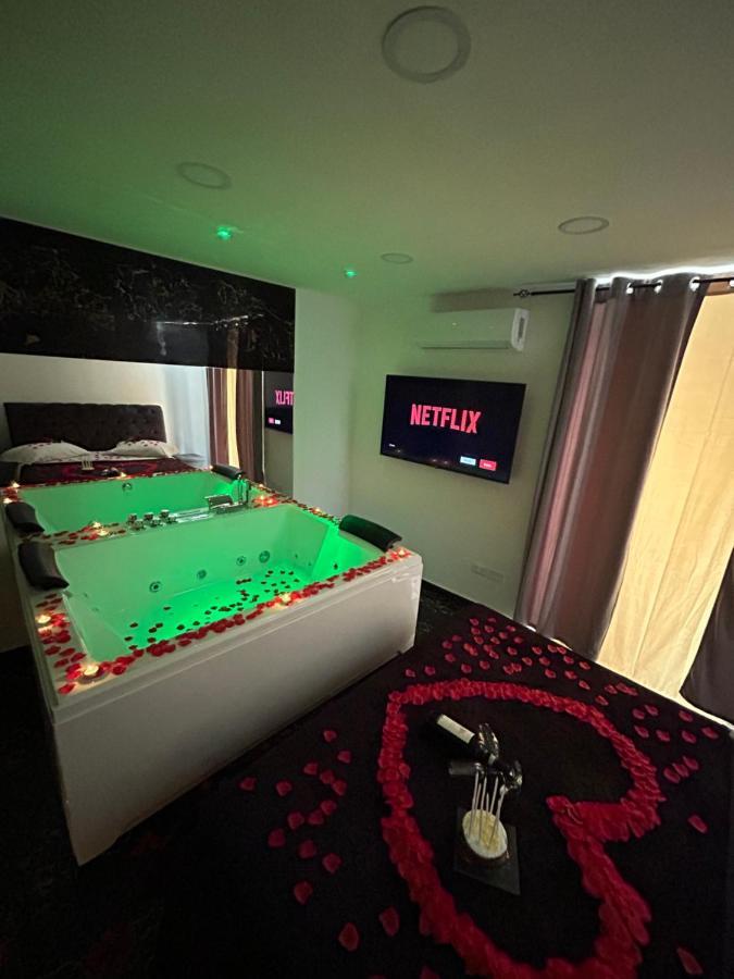 Giovanni Luxury Suites Naples Luaran gambar