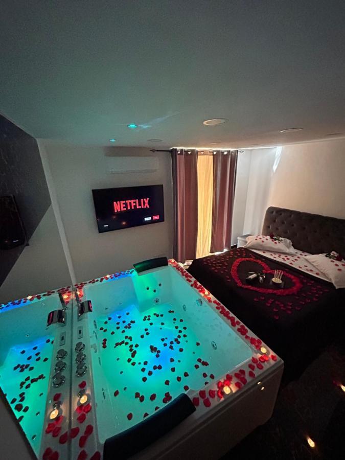 Giovanni Luxury Suites Naples Luaran gambar