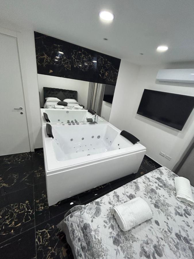 Giovanni Luxury Suites Naples Luaran gambar