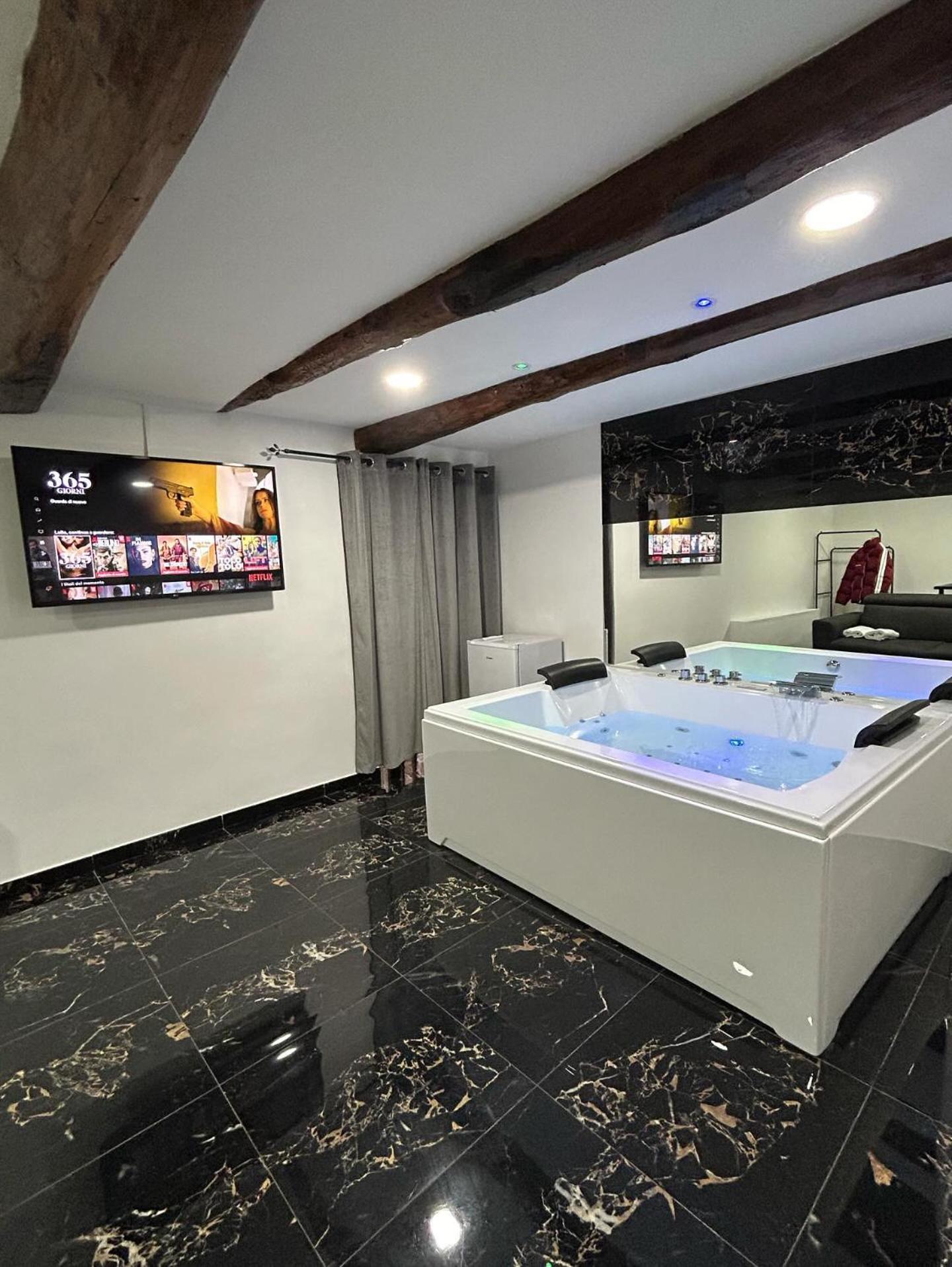 Giovanni Luxury Suites Naples Luaran gambar