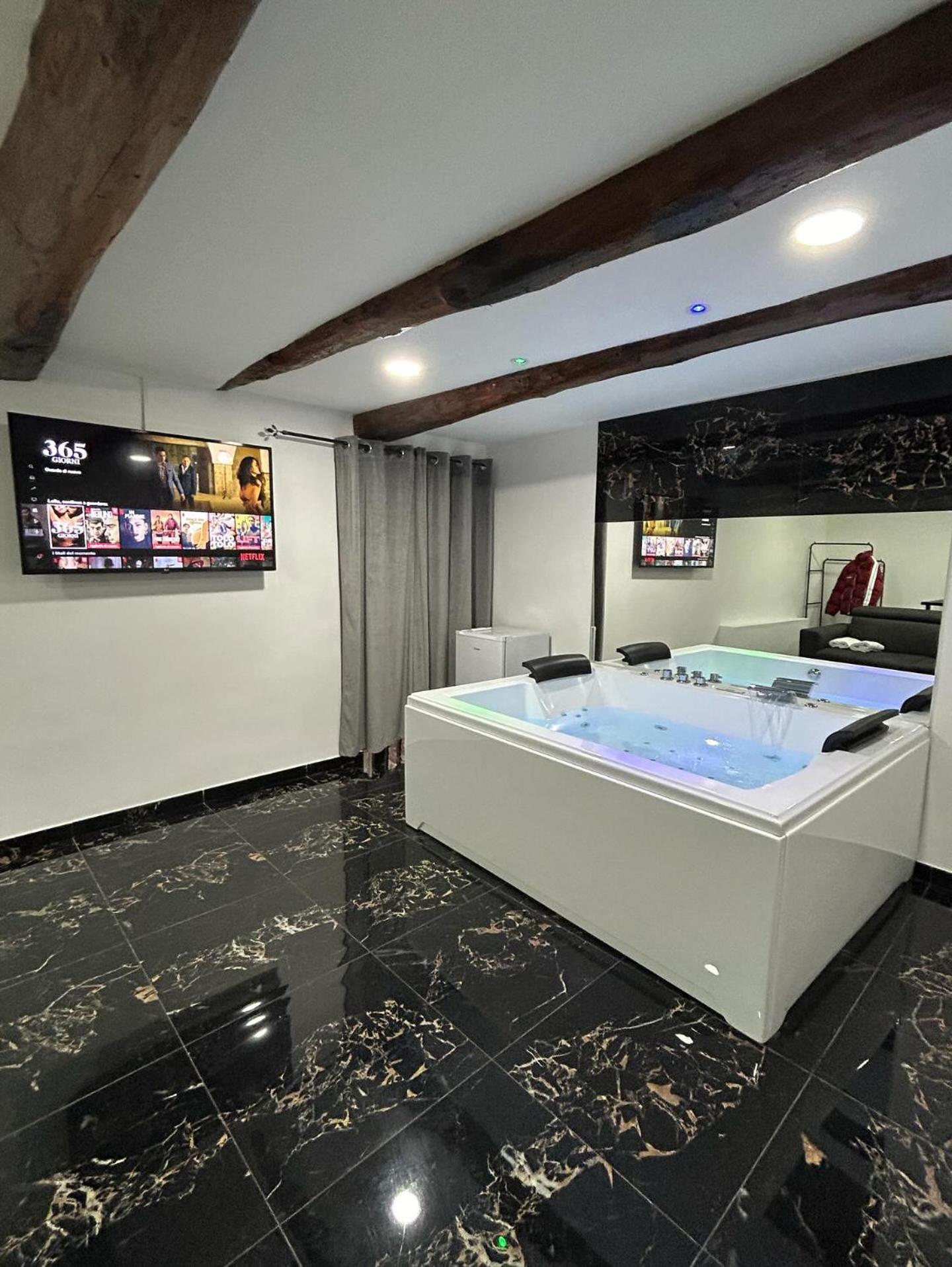 Giovanni Luxury Suites Naples Luaran gambar